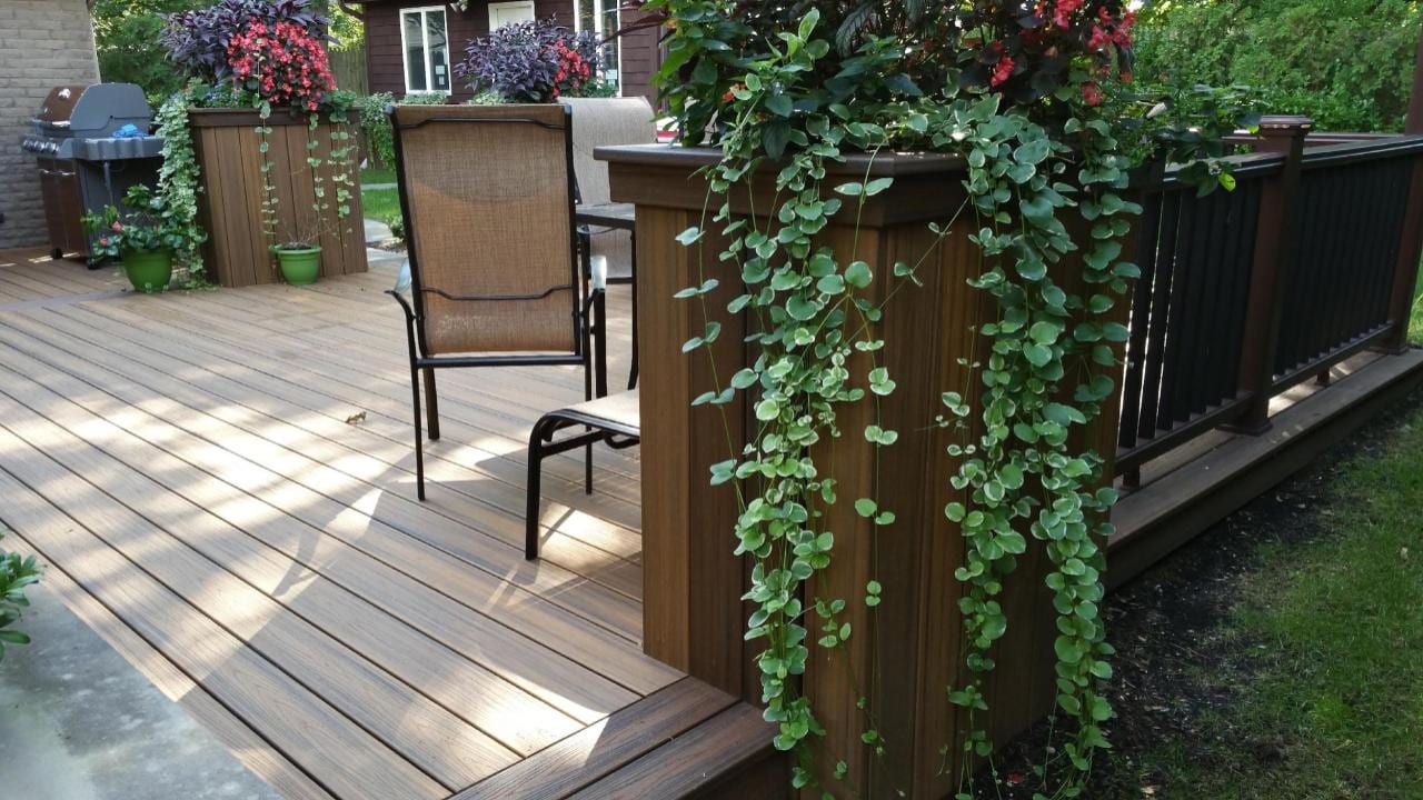 Custom deck built by Level Line in Massapequa, NY, view 4